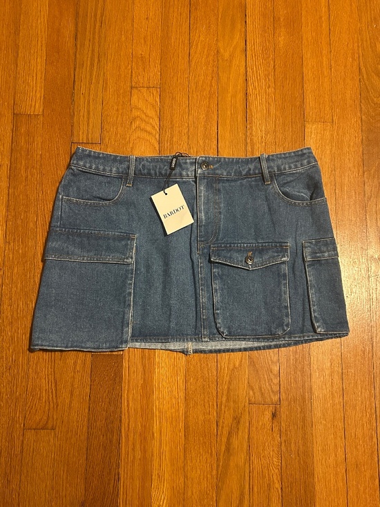 Bardot Dresses & Skirts - NWT Bardot Zerah Jean Cargo Skirt Women’s 12